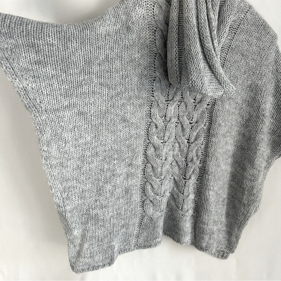 Cocogio ~new~Chunky Lightweight Cable Knit Hoodie Poncho - Picture 10 of 12